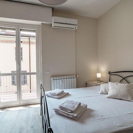 Lovely Suite With Private Parking In Como Eksteriør bilde